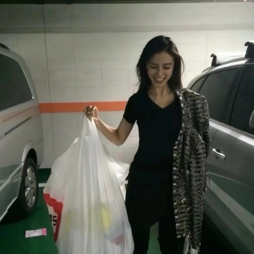 多次拒绝吴彦祖