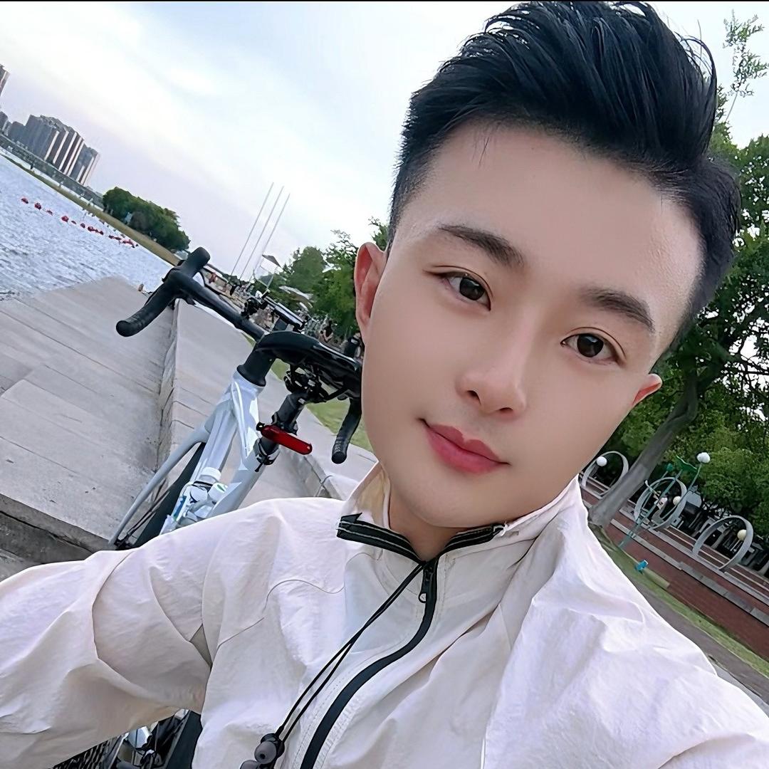 奕凡