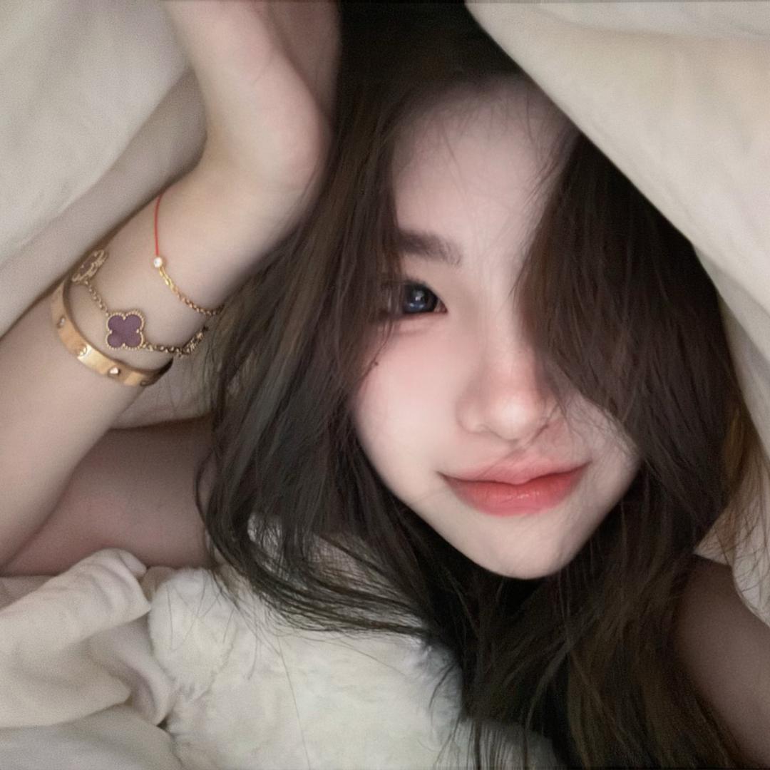 爆炸七的小迷妹