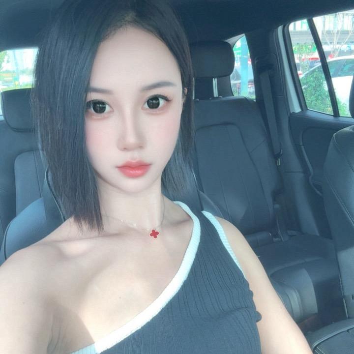 富萌主😎（dai 💰kuan）