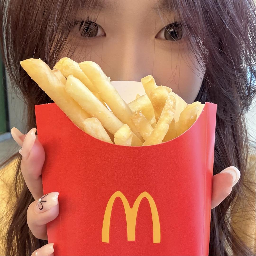 可以叫我小耶^ ^