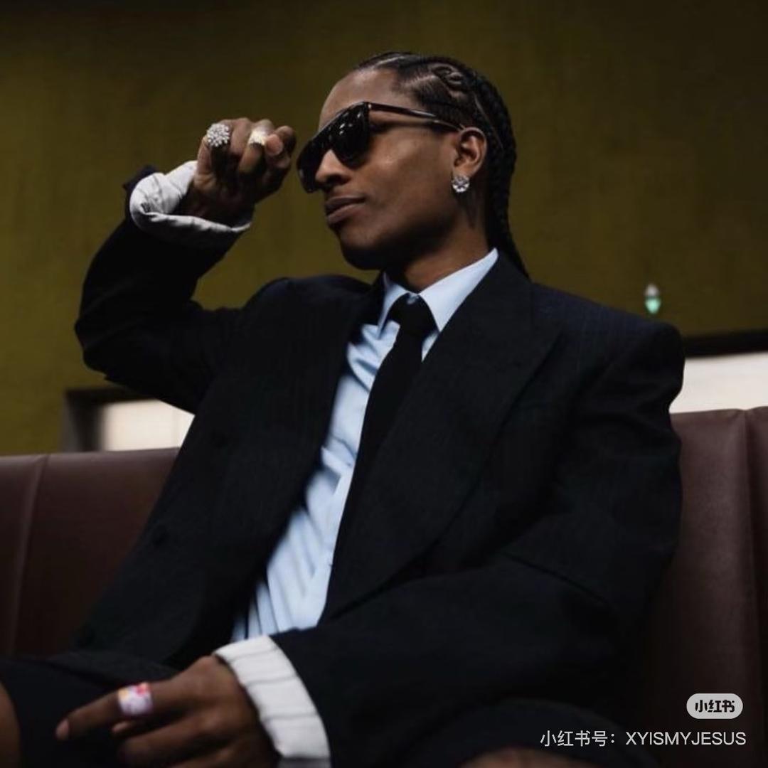 7uA-💽