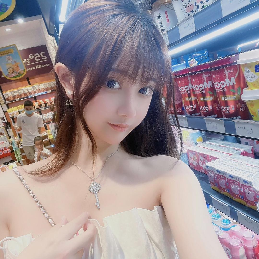 一只鹿璃@抖音