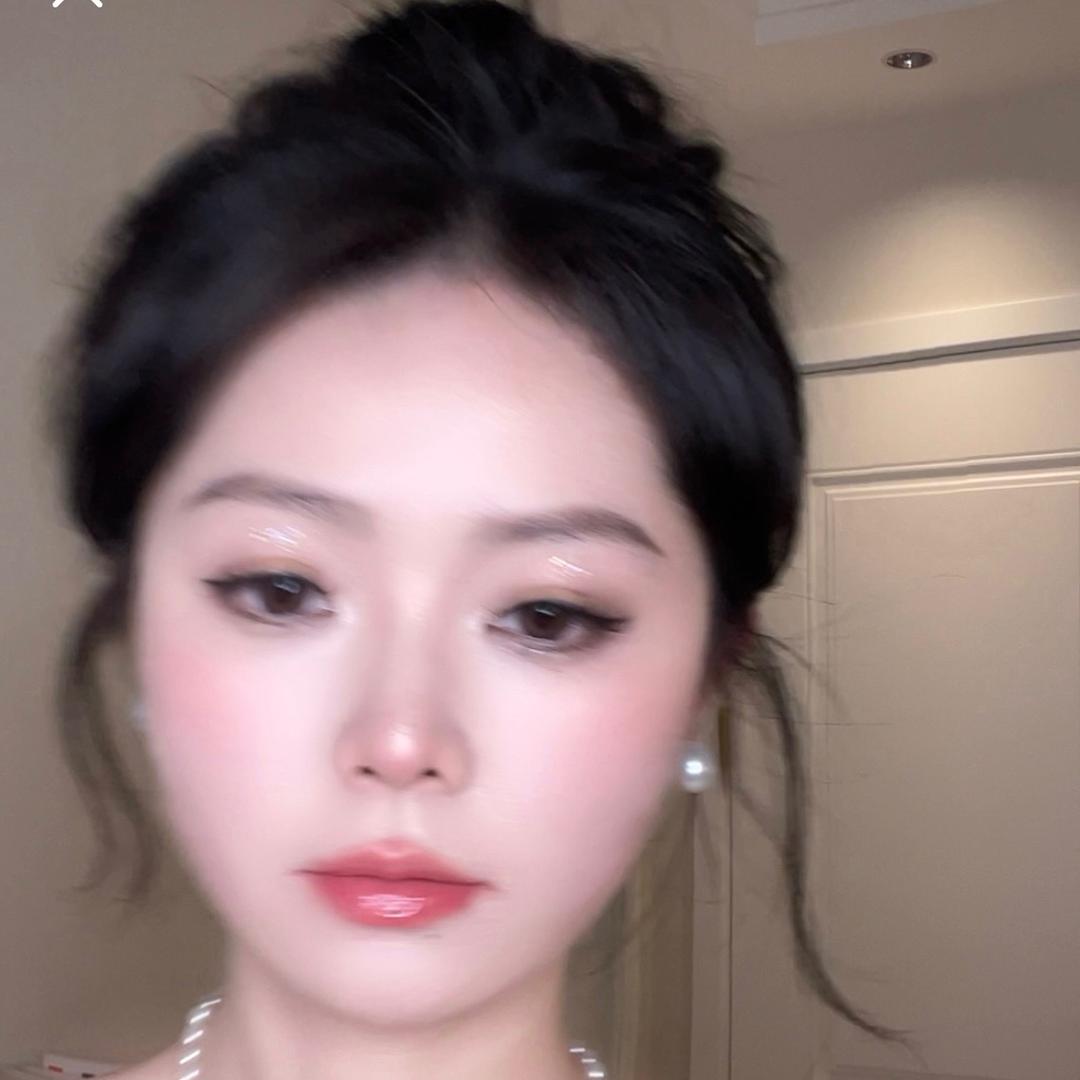 挖宝女孩