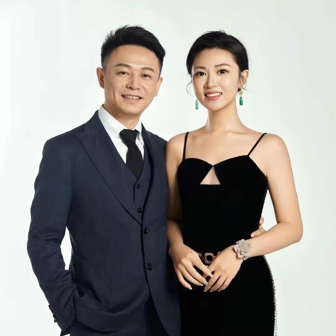 妍伊夫妇日常分享