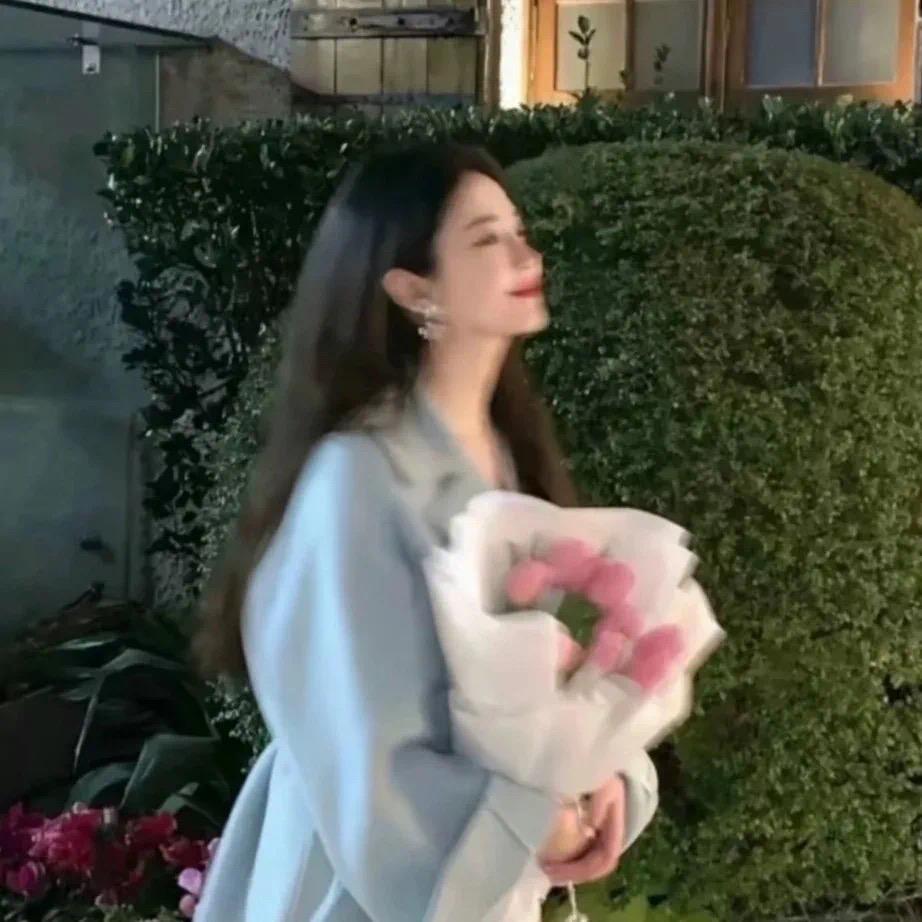 🌈  大眼水汪汪女士
