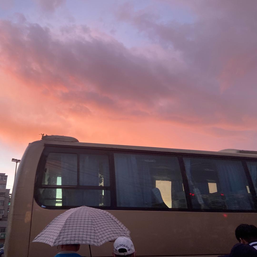 黏人小姐👩🏻‍🦰