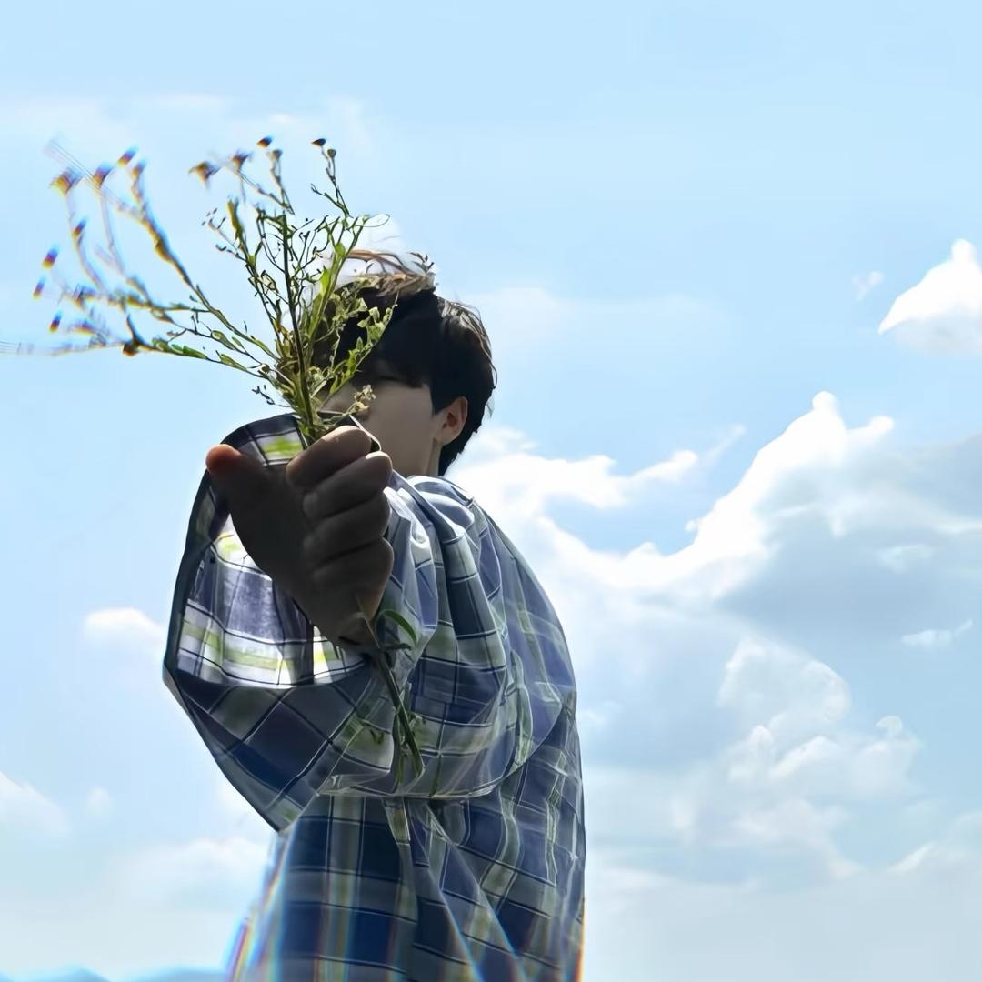 21岁小陈怒摔奶瓶🍼