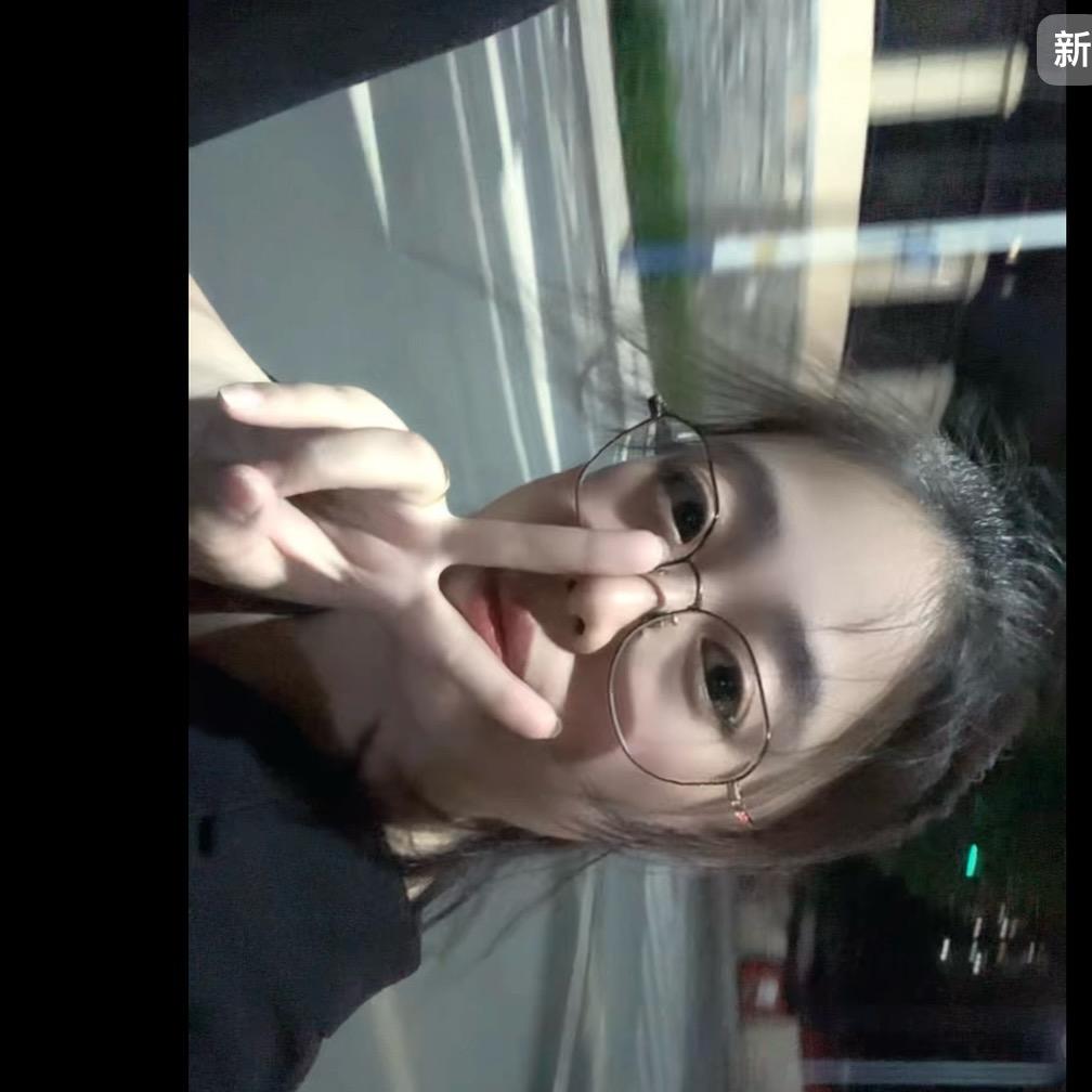 “张张”
