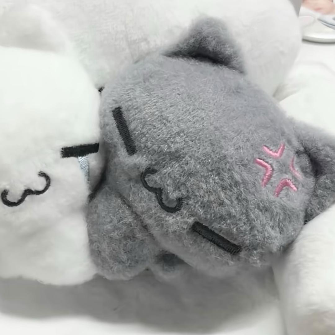 .YY.