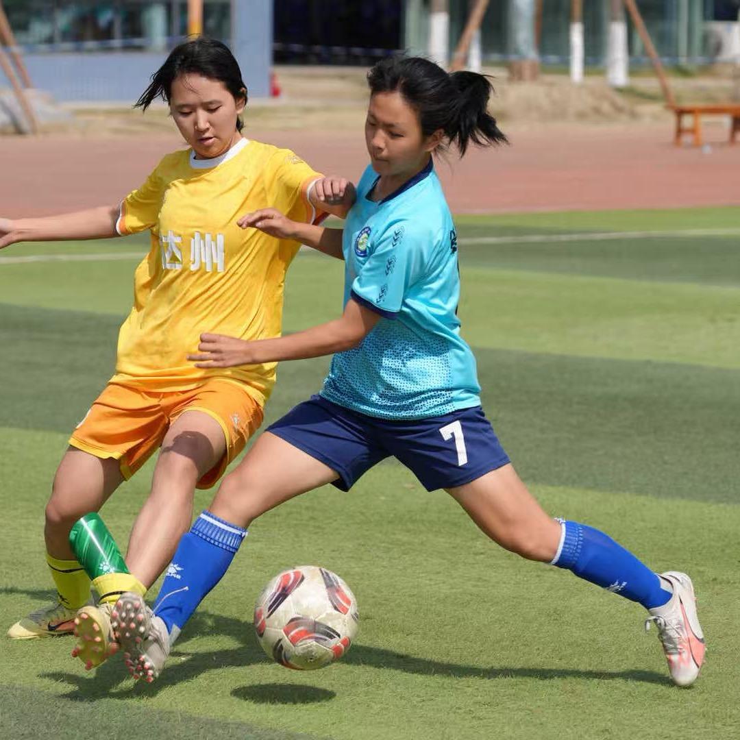 芽芽屋童装（什邡夜市）