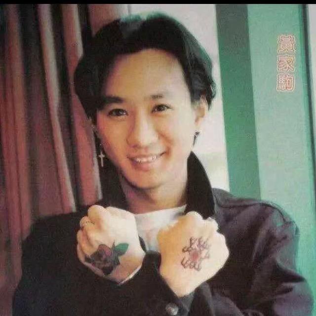 霹雳娇娃