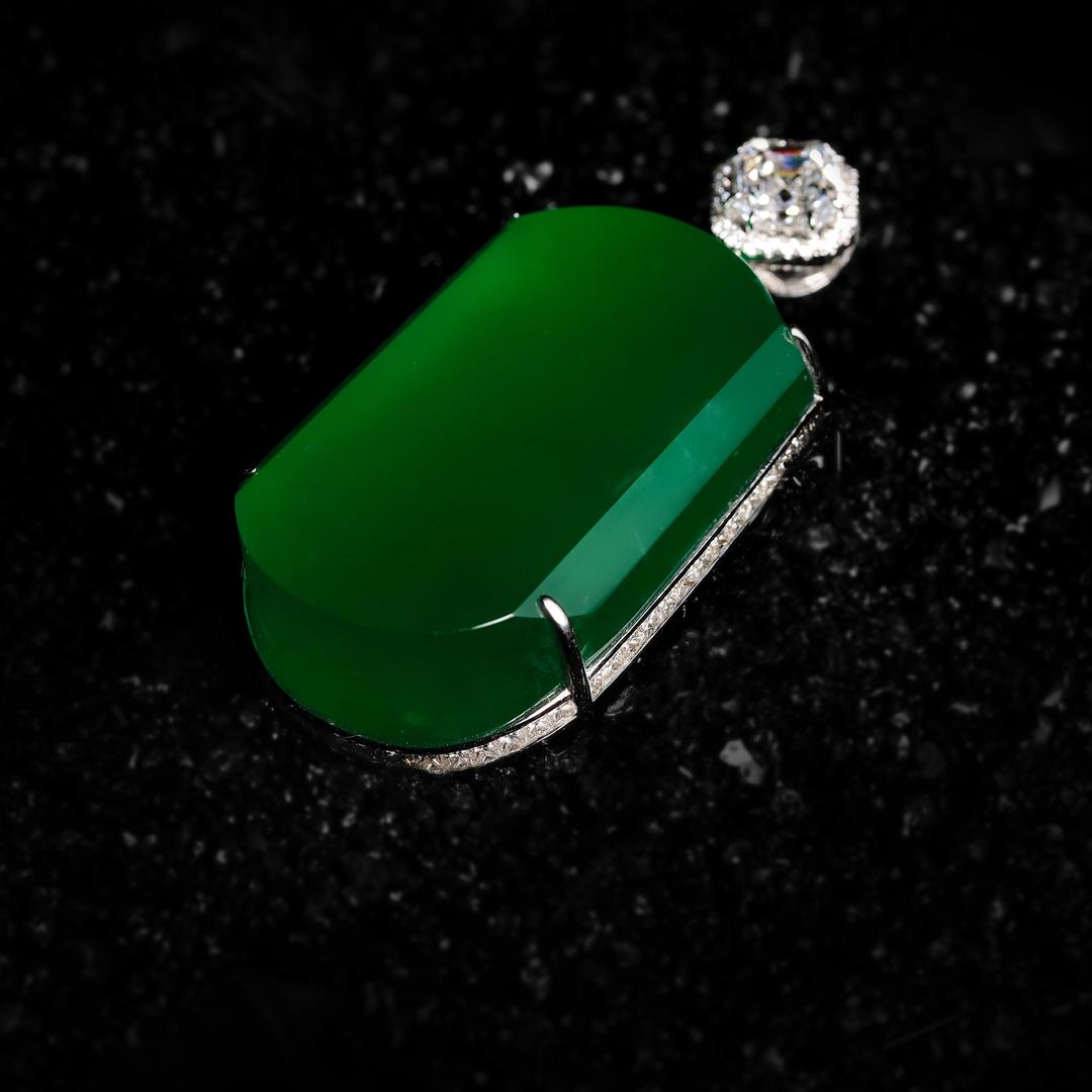 缅甸湘玉缘翡翠