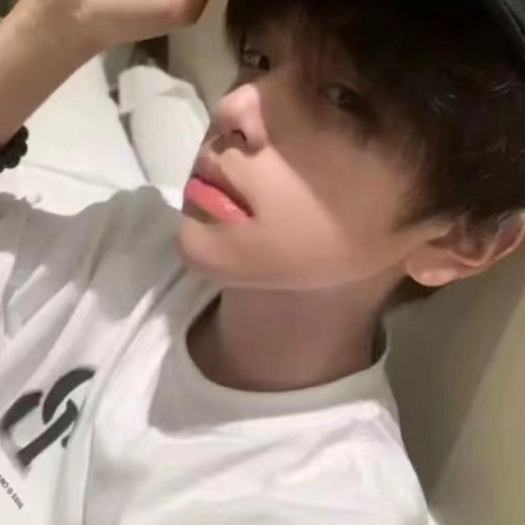 -喜洋洋-🐑