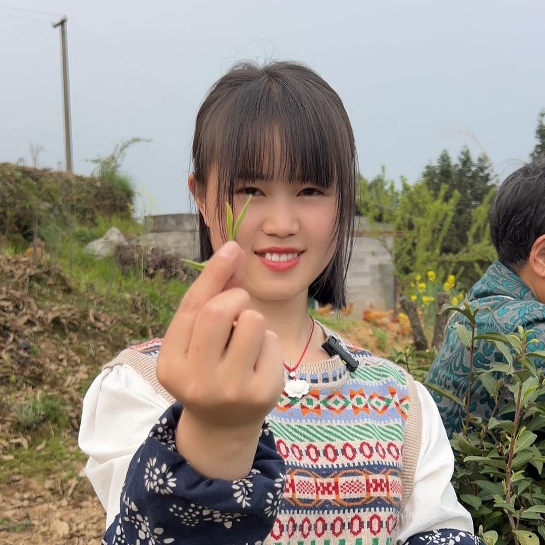 武陵山鸡蛋妹