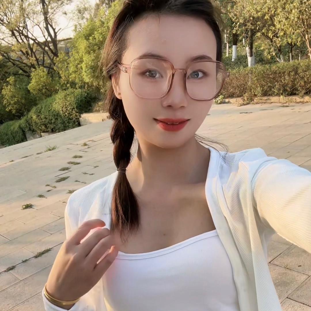 星艺台球俱乐部