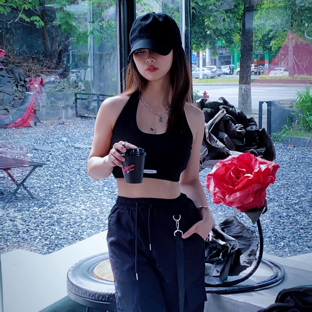 Lulu是璐璐丫🦌头像