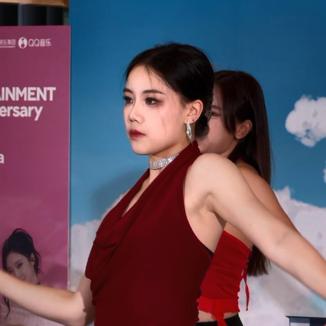 小梁肯定是老虎