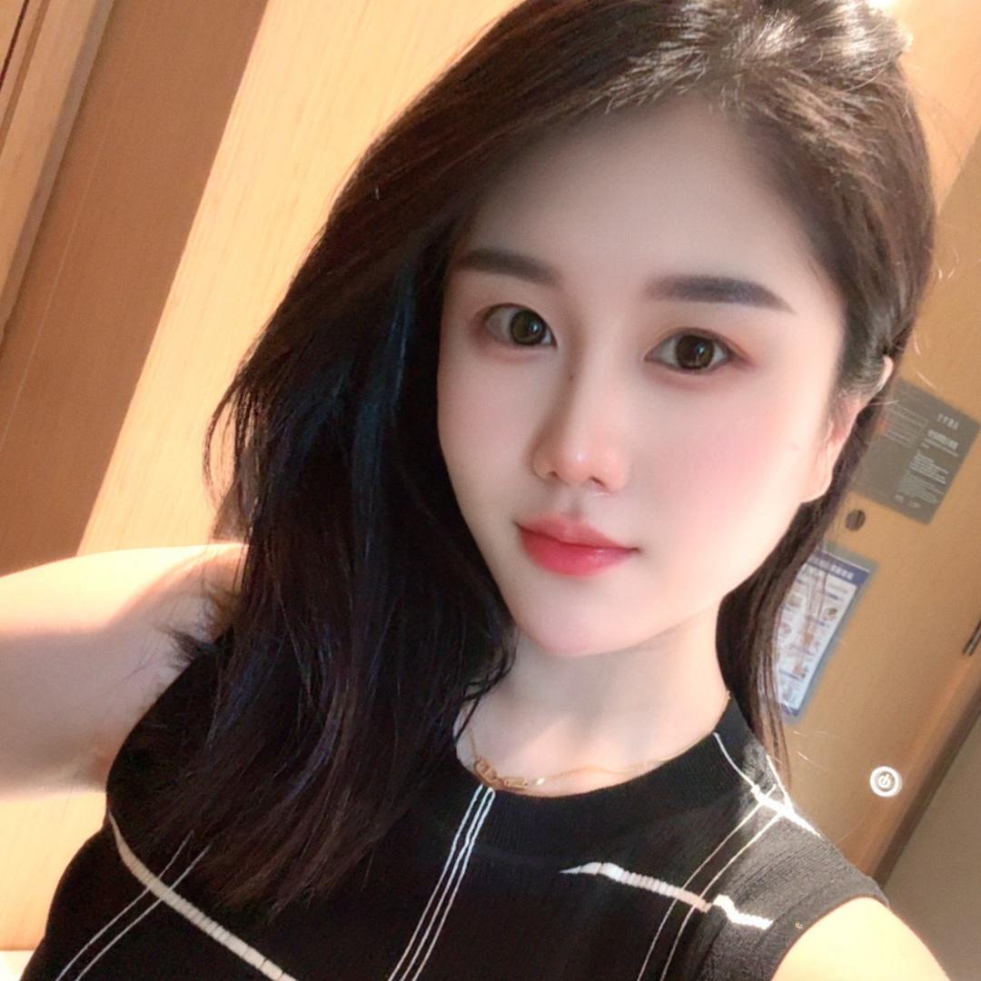 Q .
