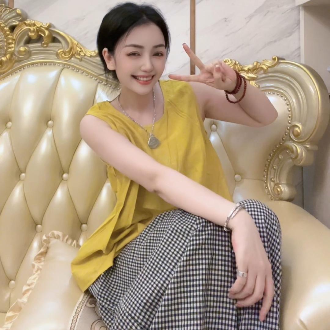 娟子私服穿搭