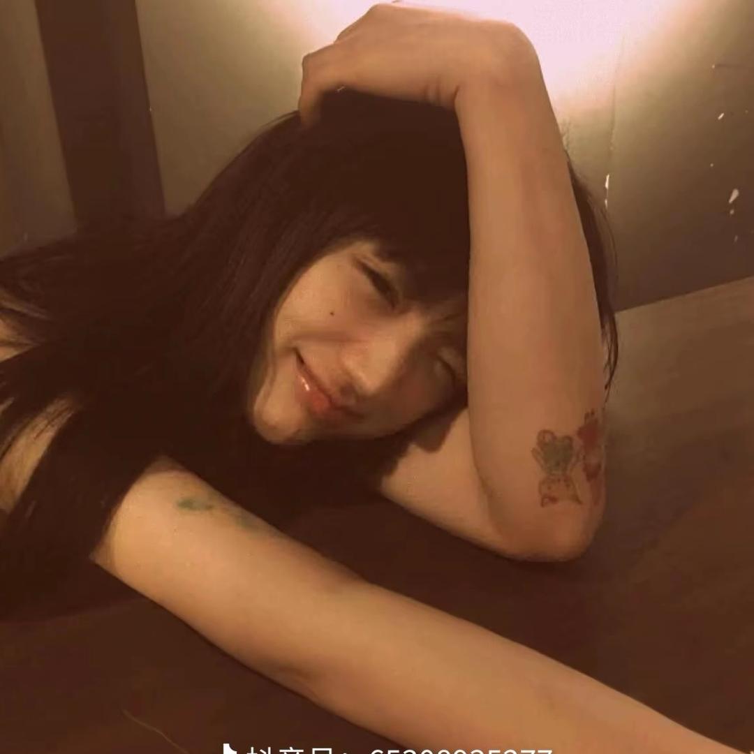 六月