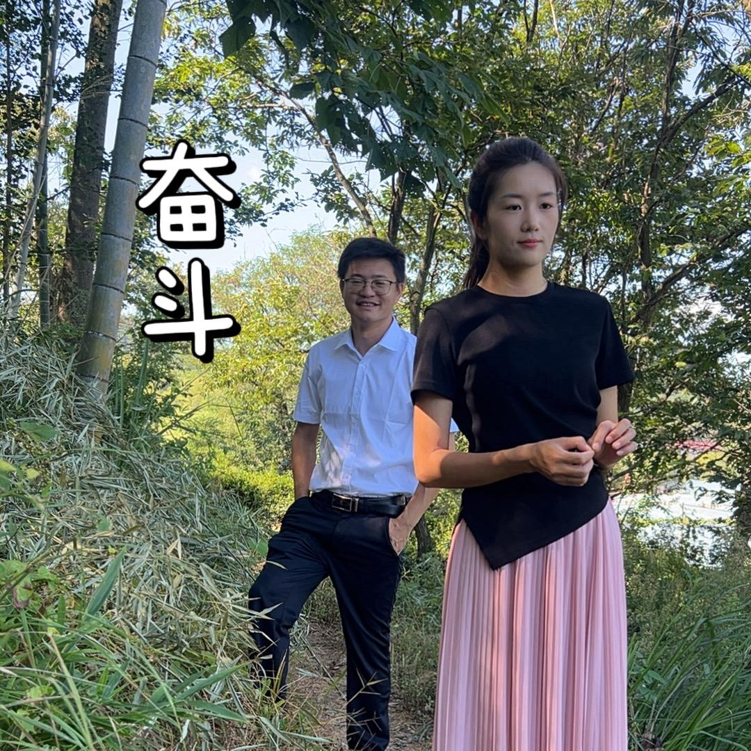 张小薇