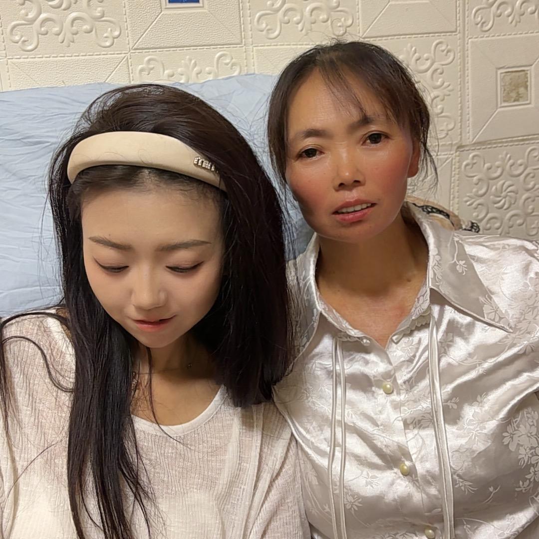 小菜菜的一家日常生活