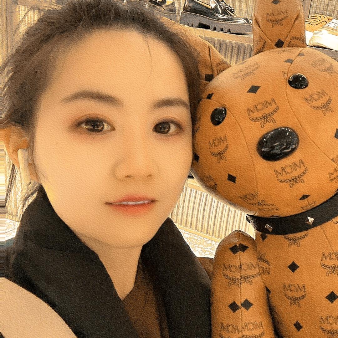 戏精本人@