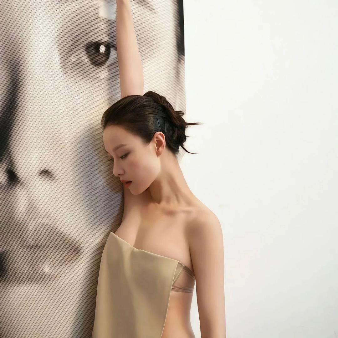 ZSIYI。