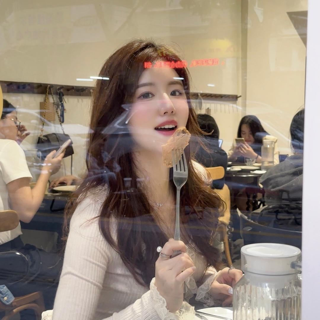 金美丽爱吃榴莲