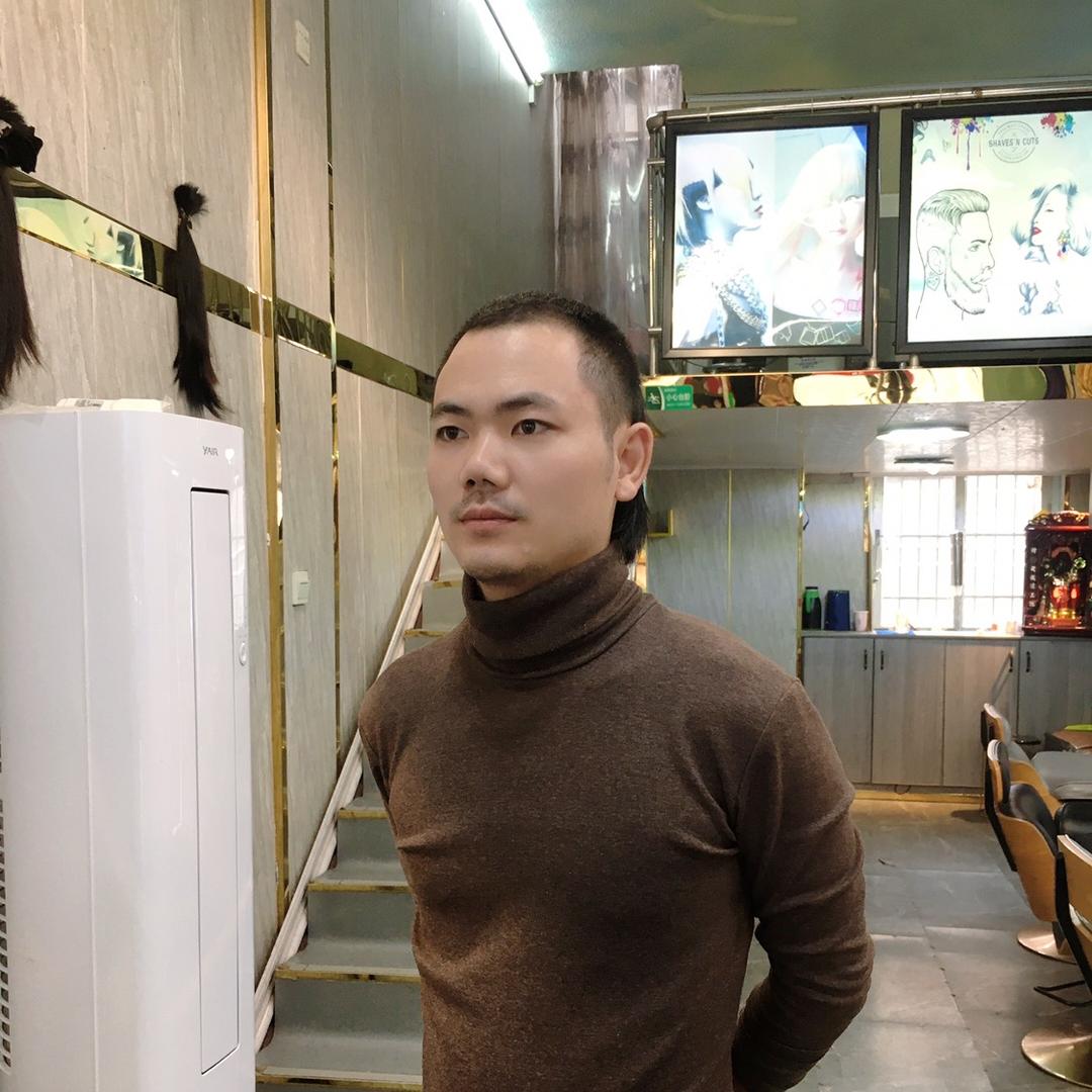 郴州华师傅（收长头发定制假发）