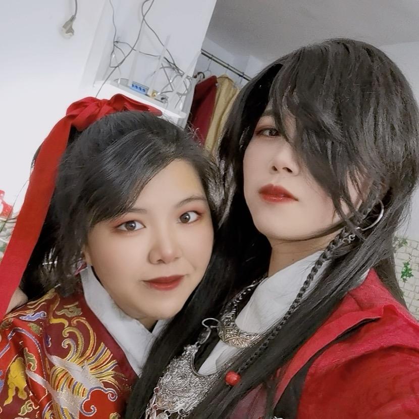 淑玲是一只快乐的野袍子头像