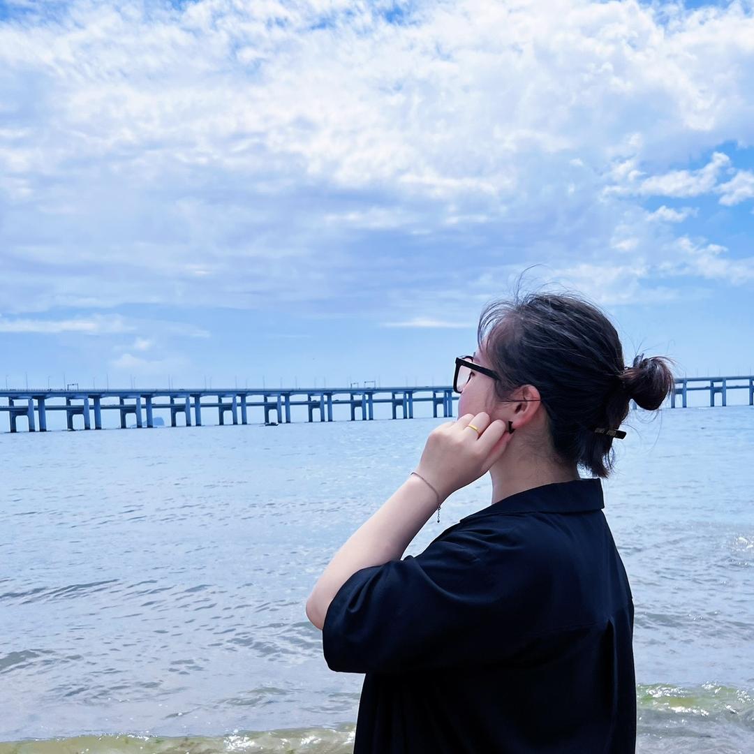 小婷子要努力🐳