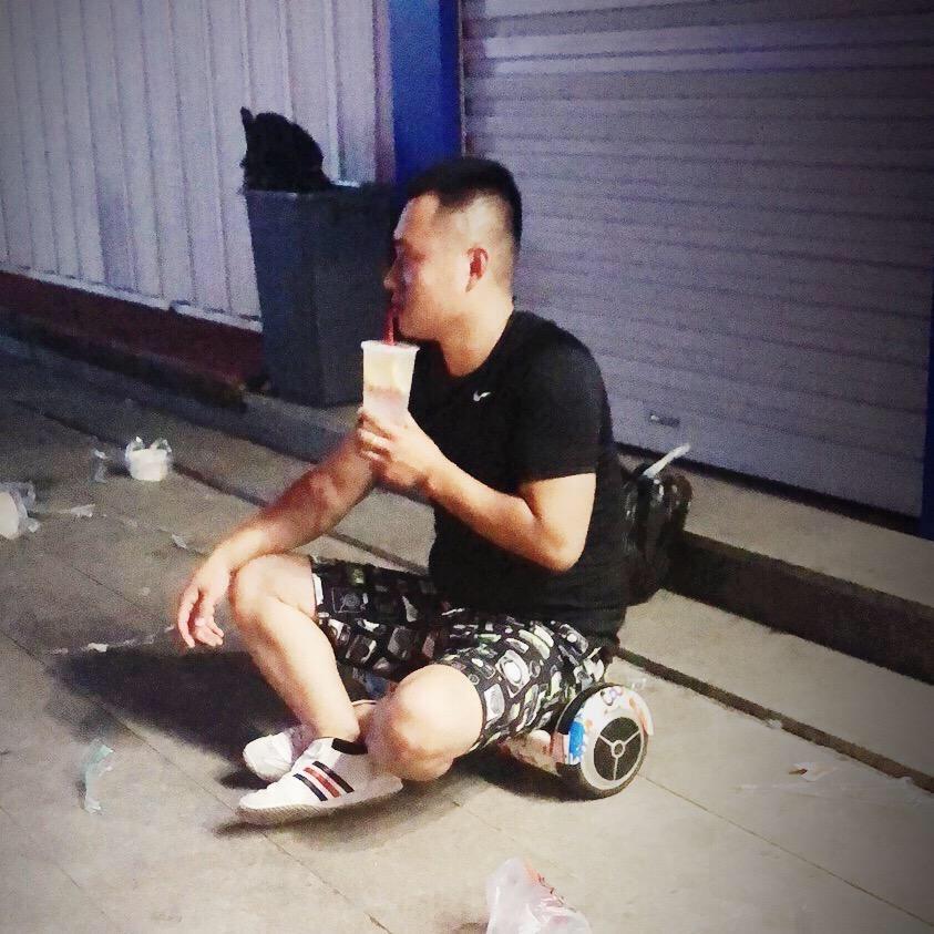 老胡与狗