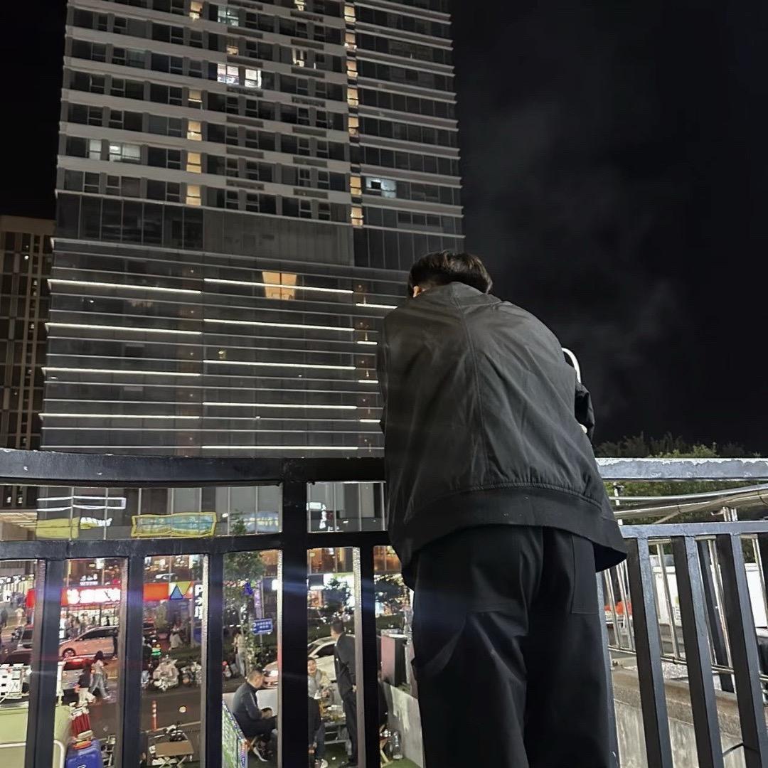 铁头小张（幺鸡茶馆火锅）