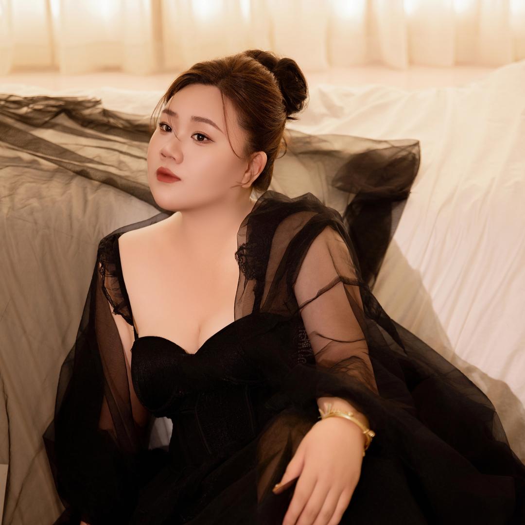 只做自己的姚女士