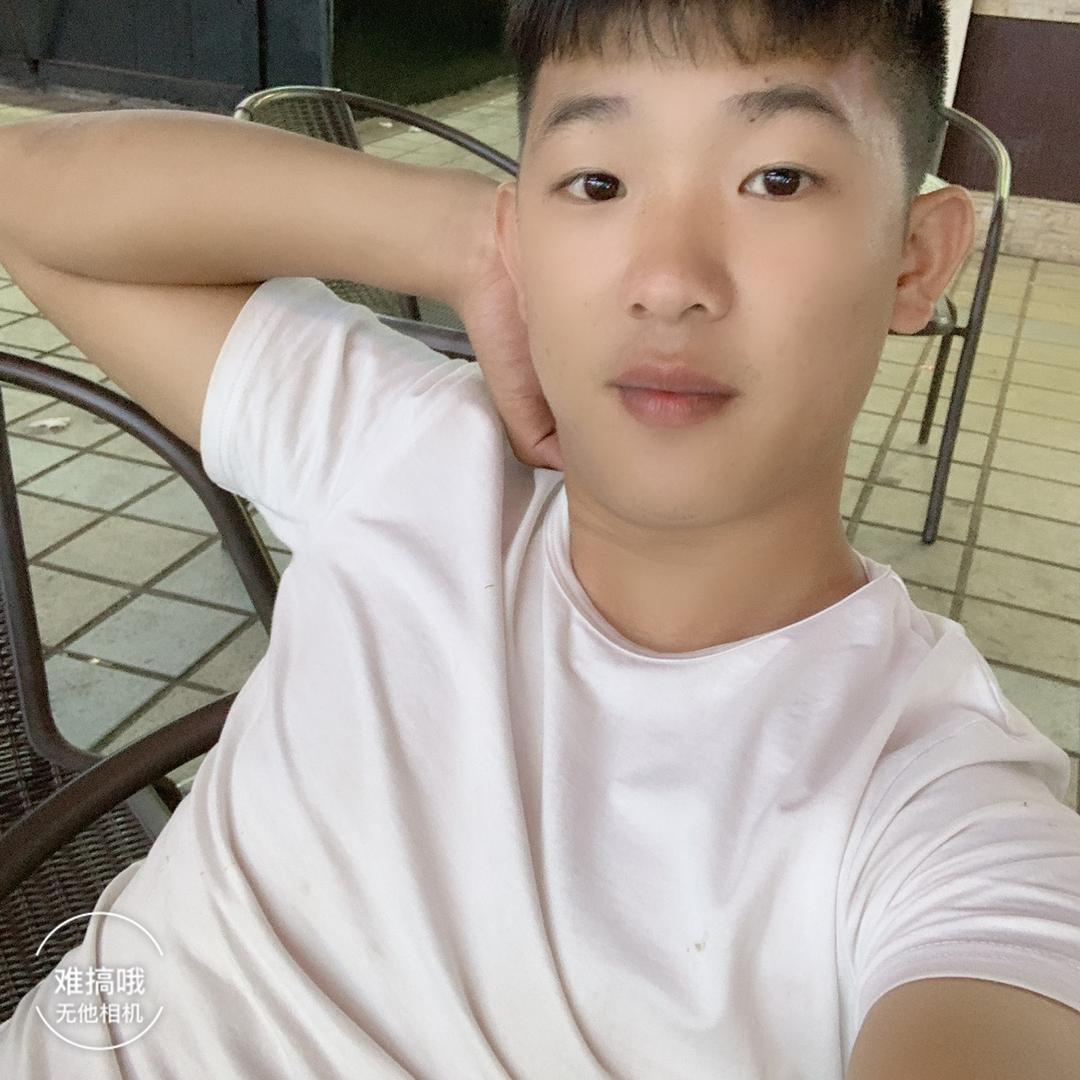 东莞华创工程机械有限公司。小唐