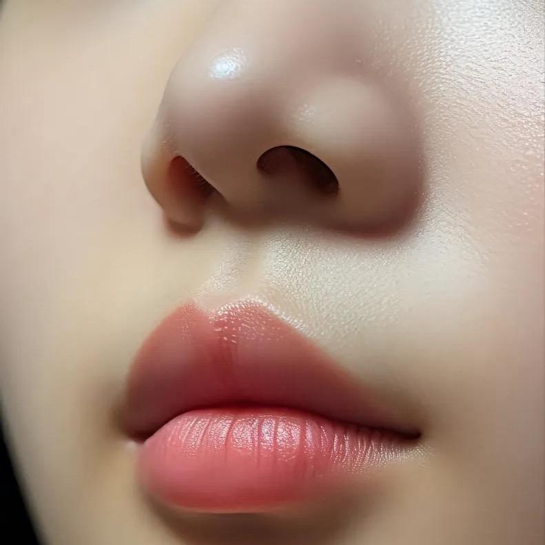 @三三