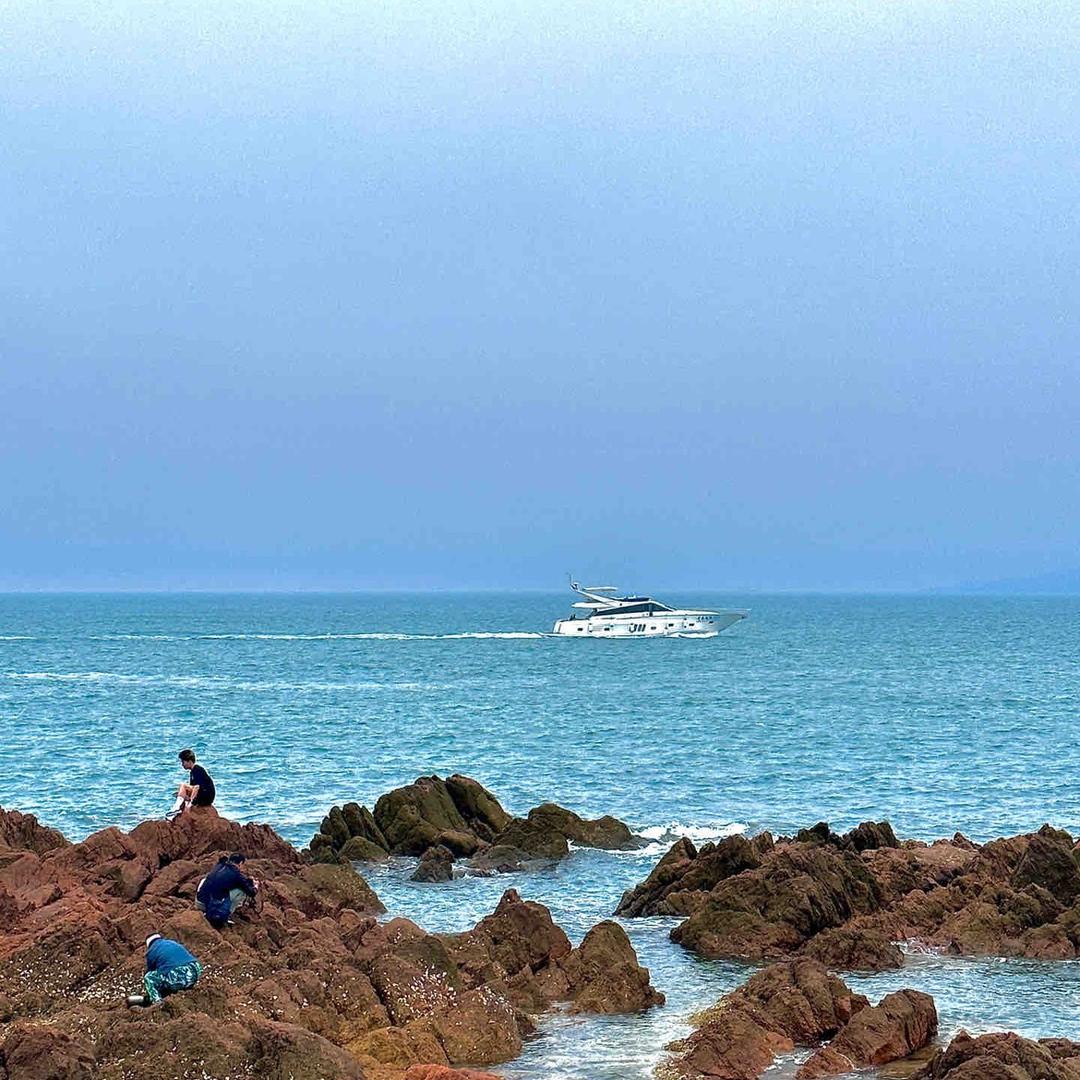 户外深夜赶海（硬汉子）