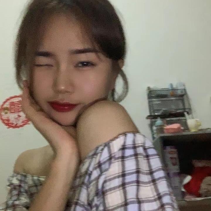 张美丽.