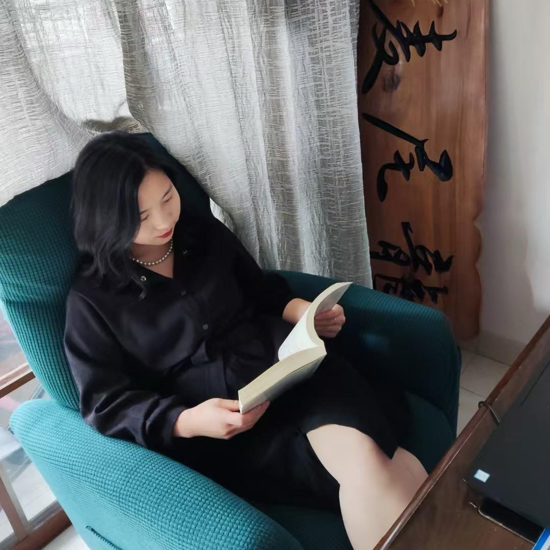草莓田田