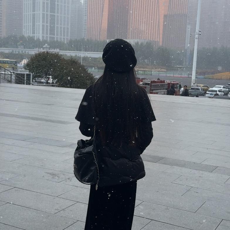 小航.