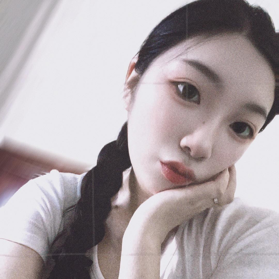 爱吃香菜的胡小姐