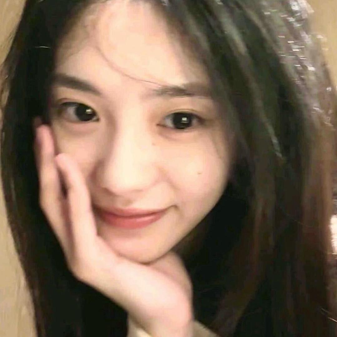 别动我的丸子头.