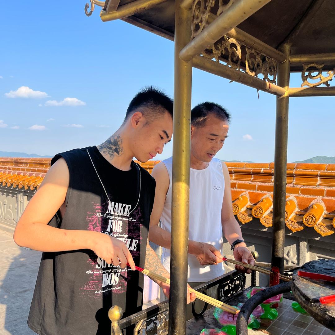 张龙龙✌🏿