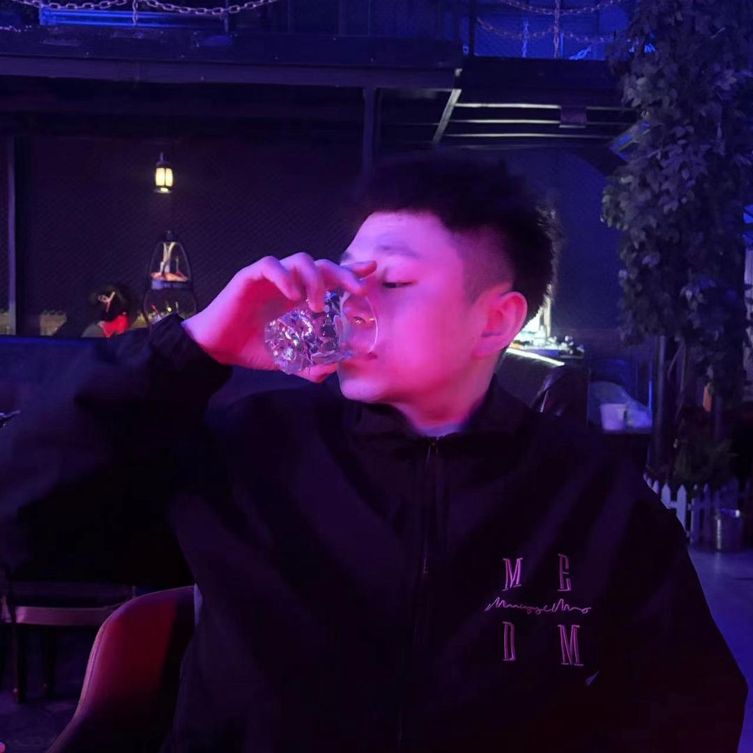 鲅鱼圈KINGPLUS酒吧小琦