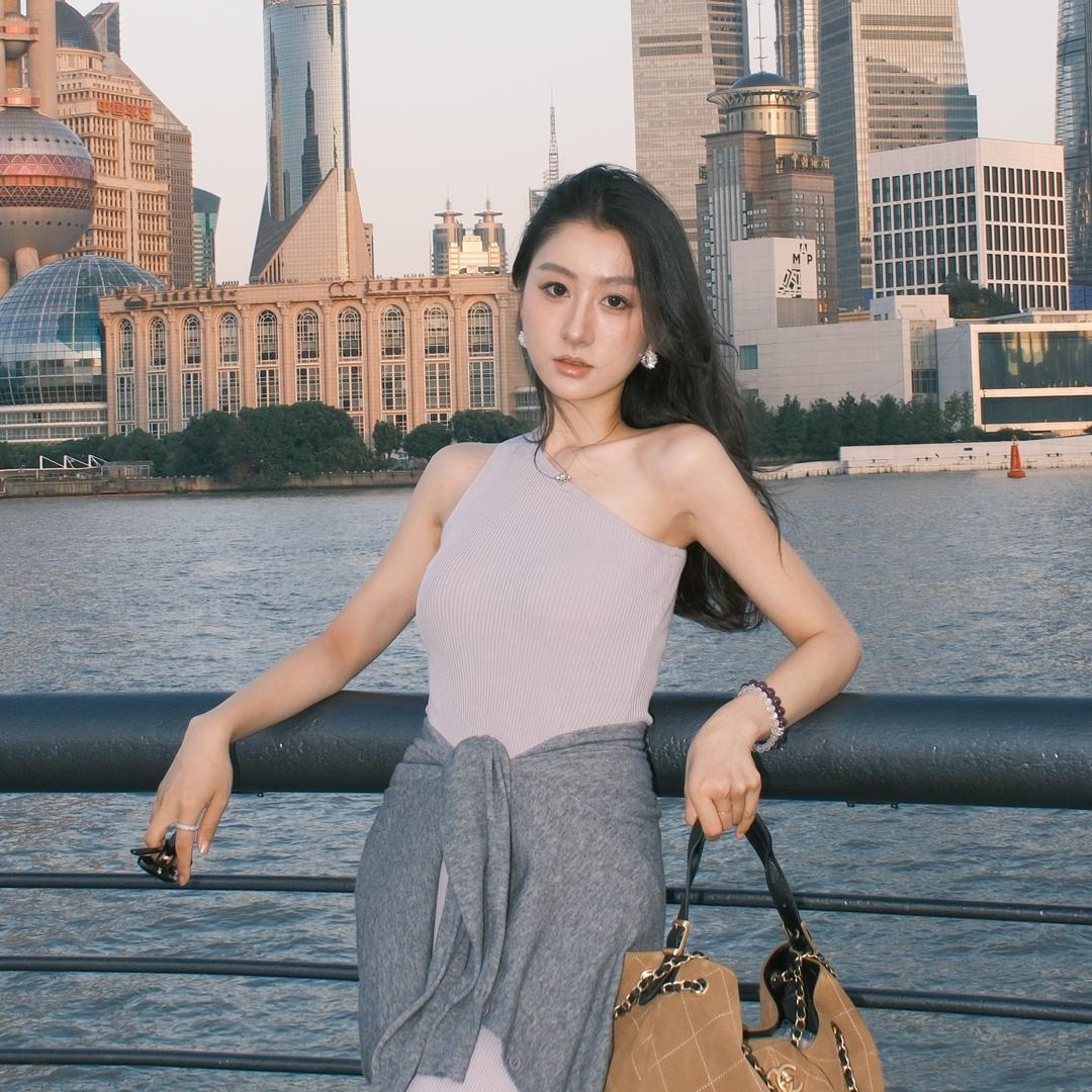 是小小罗呀