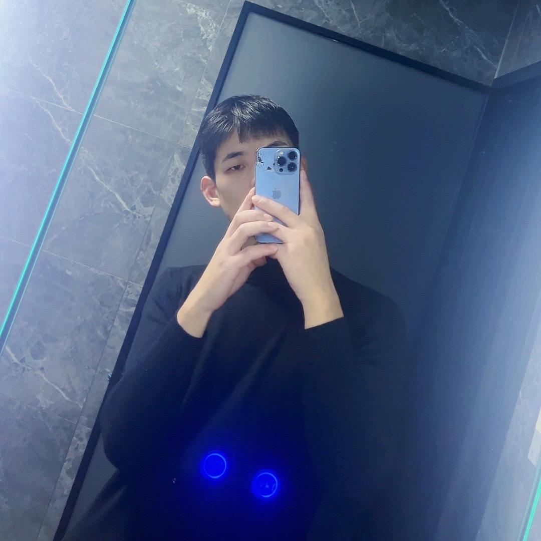 183的水瓶。