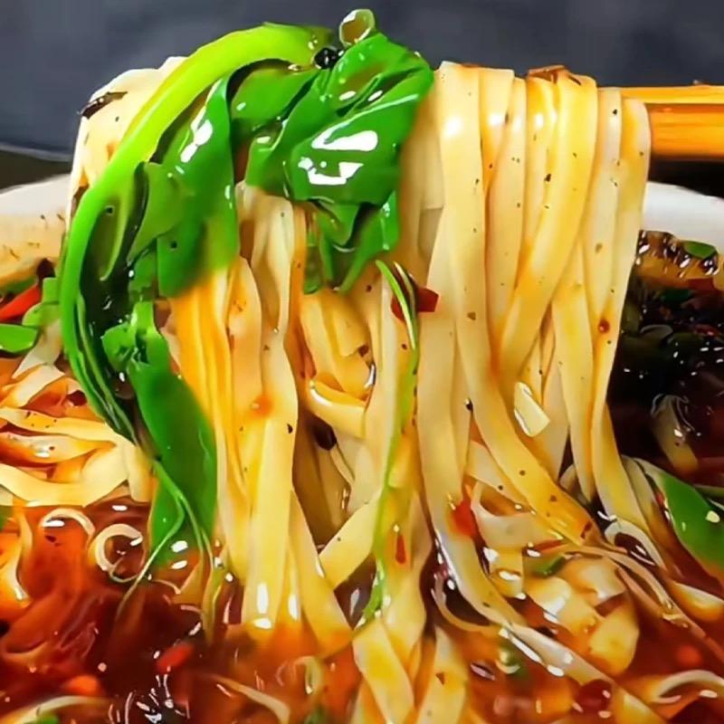贵众品面条风味工厂店