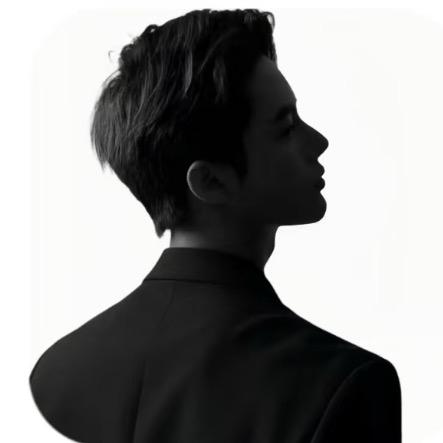 🧑🏼🦱😘👱🏻♀️=🤡